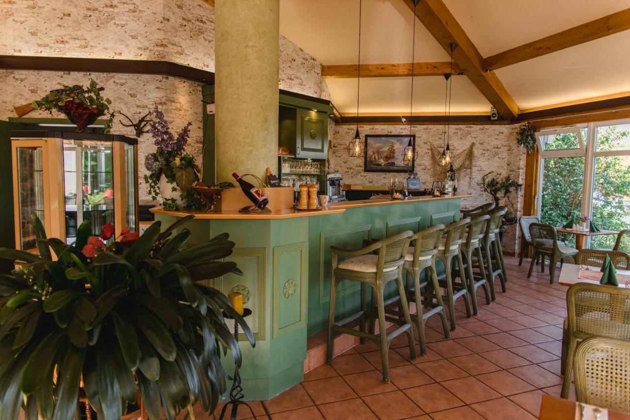 Landhotel Peters Canow Extérieur photo
