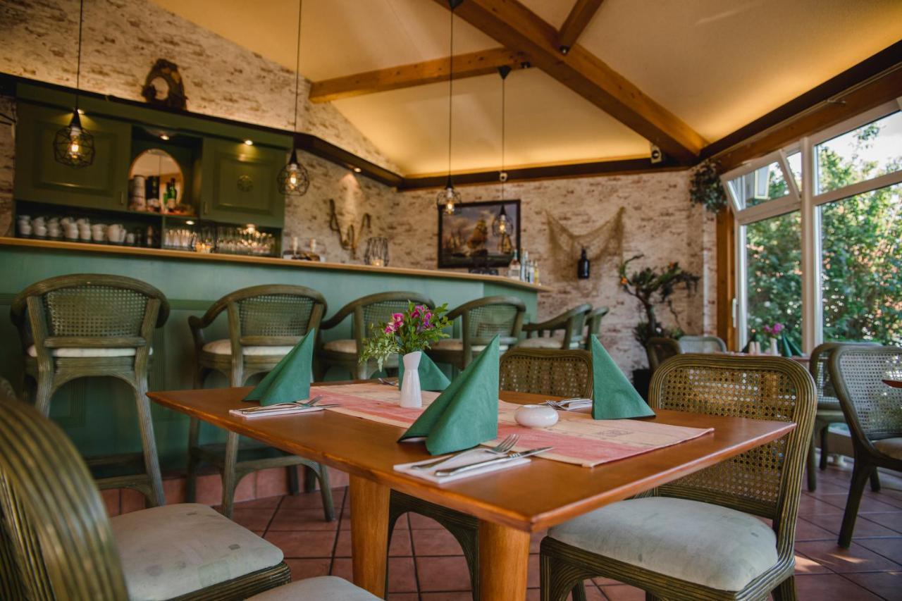 Landhotel Peters Canow Extérieur photo